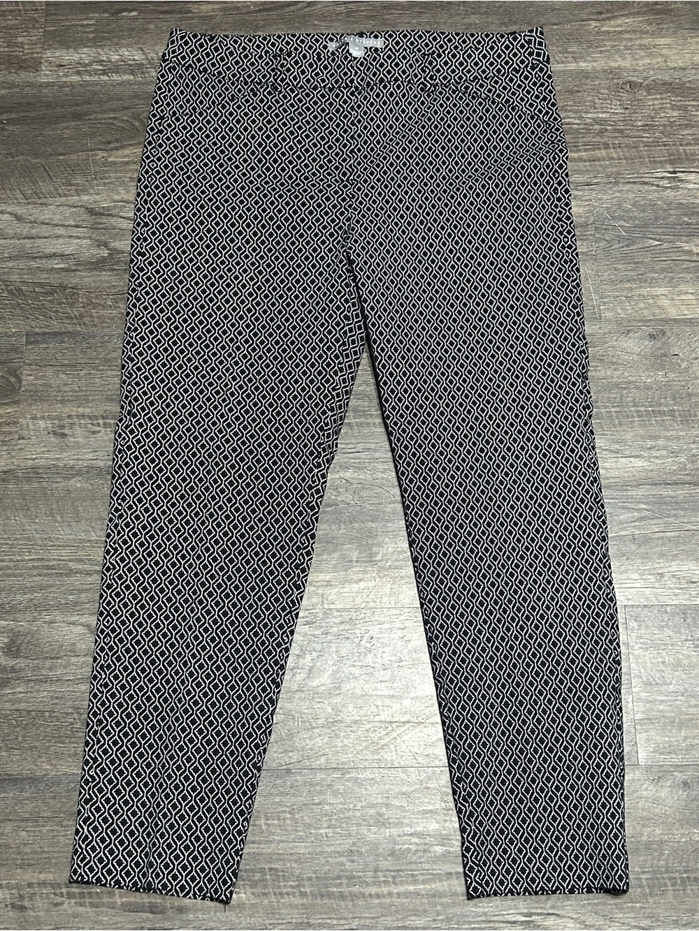 S107- Women’s: Valerie Stevens 10 Dress Pants